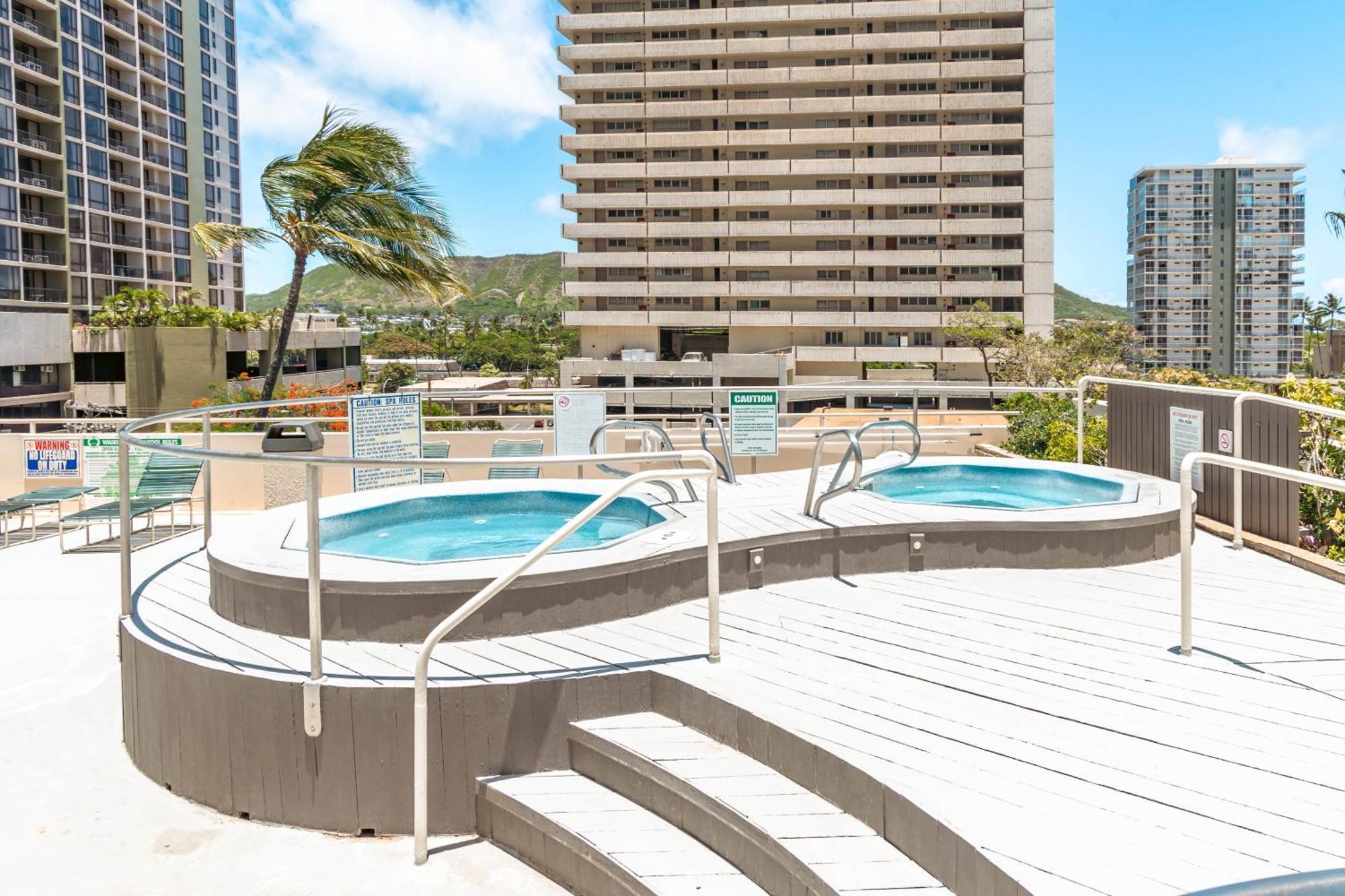 Waikiki Banyan 1Br With Great Ocean Views, Steps To Beach & Parking! Honolulu Extérieur photo